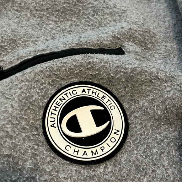 Vintage Champion Vancouver Grizzlies Fleece Jacket - Picture 5 of 9